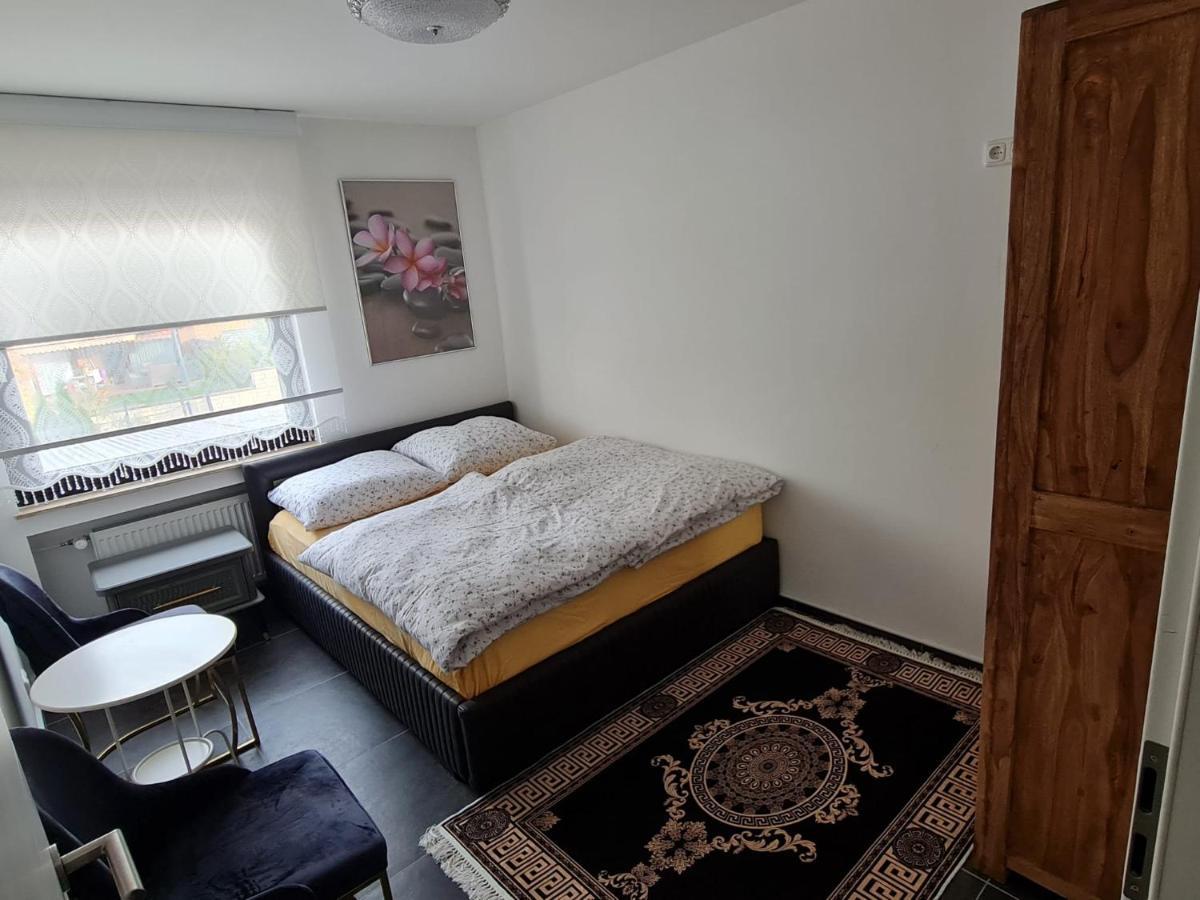 Roggendorf Zimmervermietung Köln Exterior foto