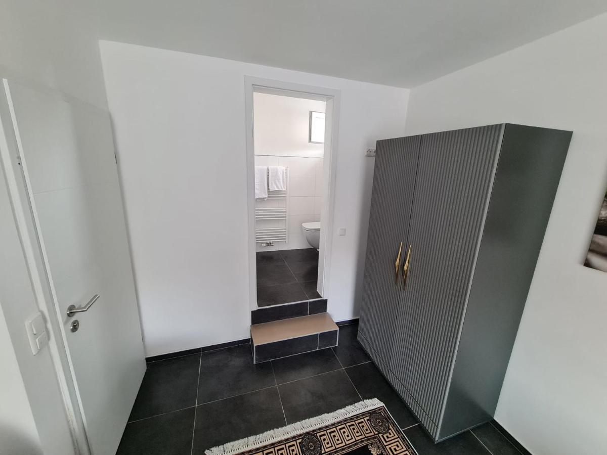 Roggendorf Zimmervermietung Köln Exterior foto
