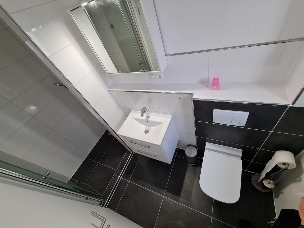 Roggendorf Zimmervermietung Köln Exterior foto