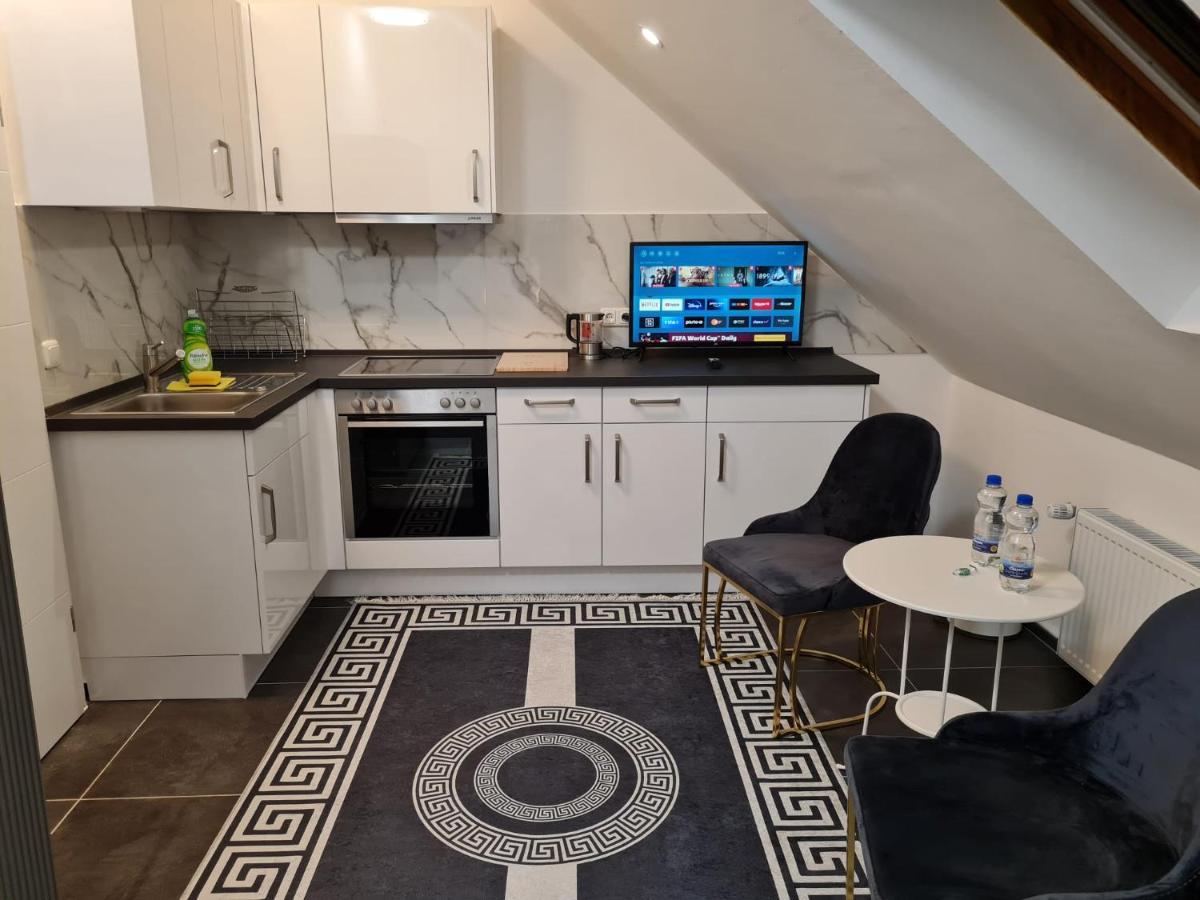 Roggendorf Zimmervermietung Köln Exterior foto